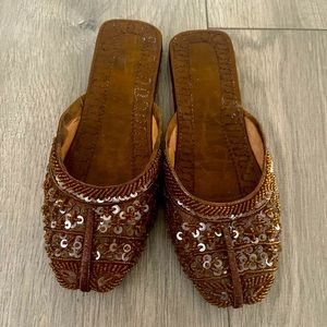 Khoosa/Slip-ons